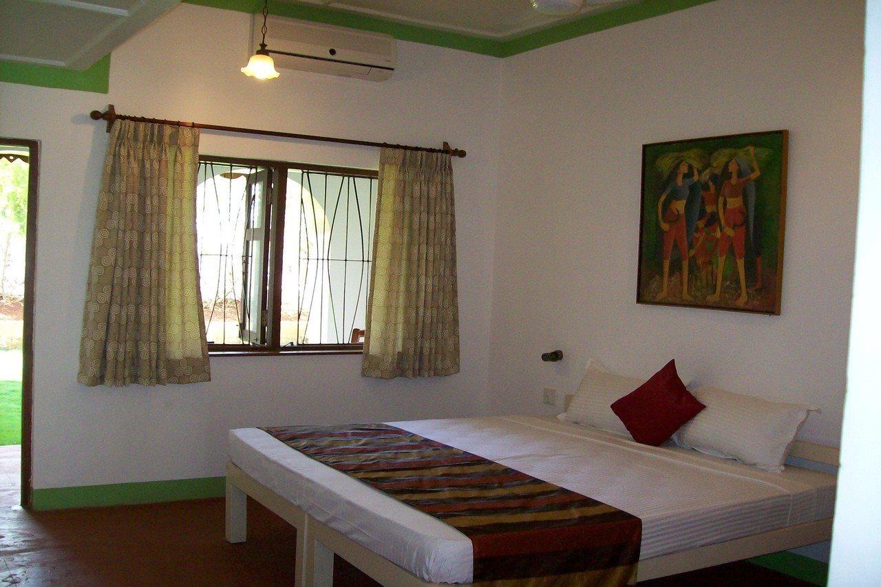 Baia Do Sol Hotel Baga Bagian luar foto